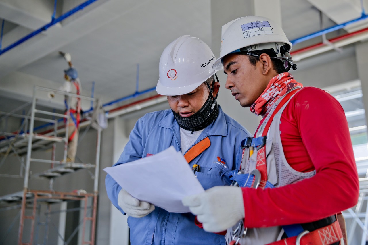 Real-Time Safety Alerts for High-Risk Workplaces