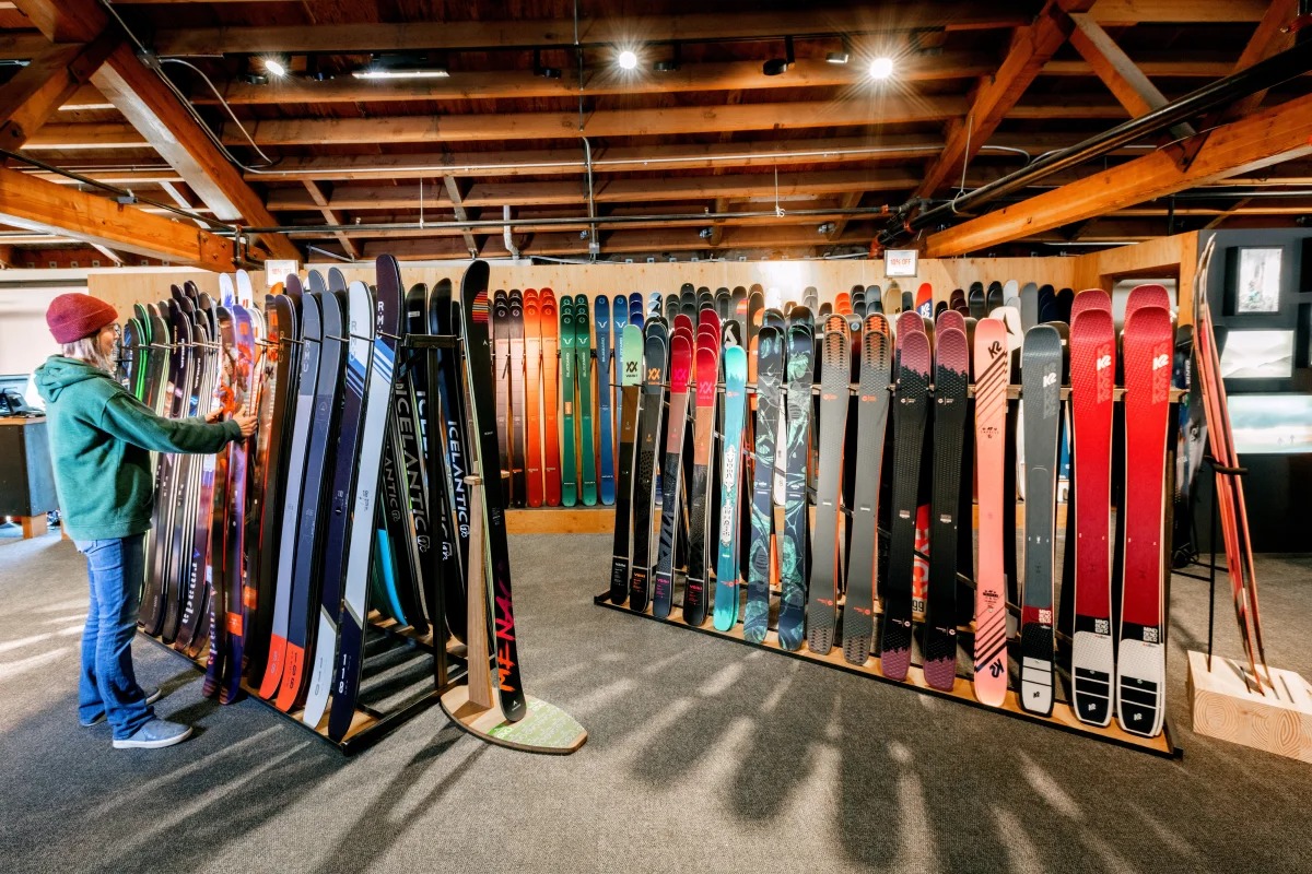 Easy Beginner Ski Packages for Family: Gear Up and Hit the Slopes
