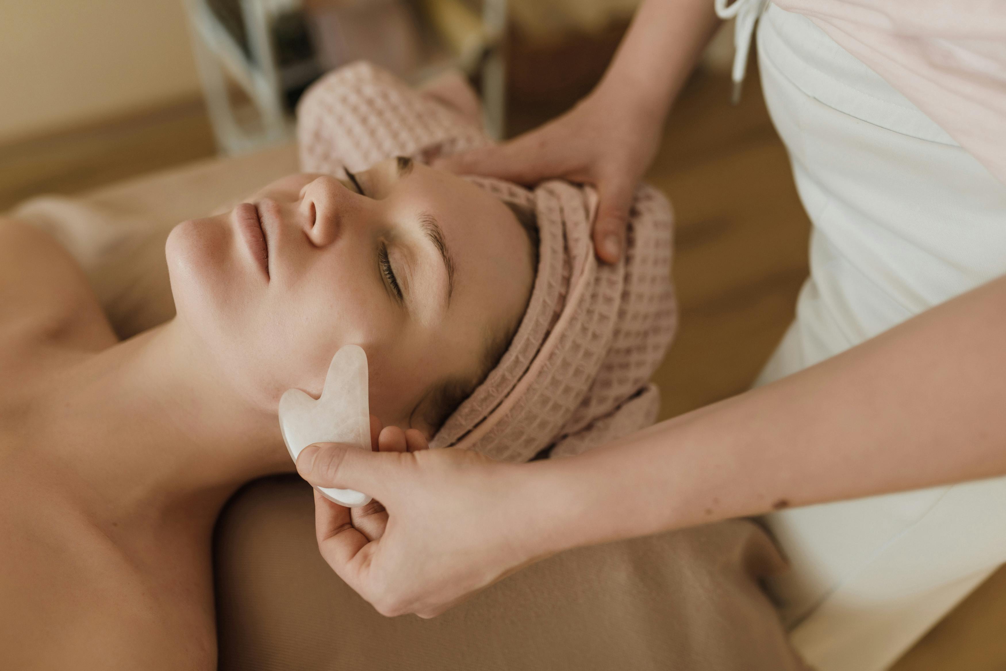 Med Spa Honolulu: Hydrafacials, Microneedling, and More